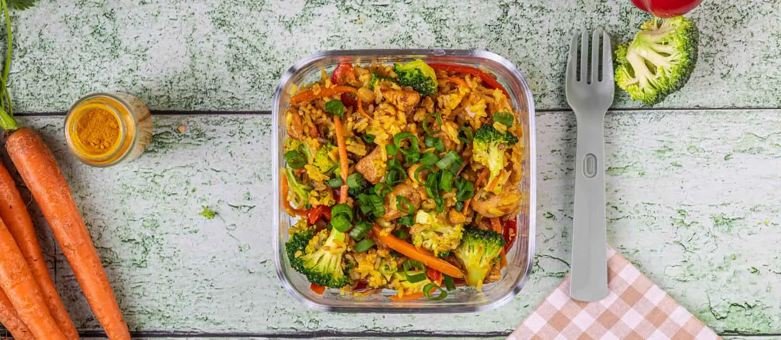 Gebratener Reis mit Poulet und Gemüse