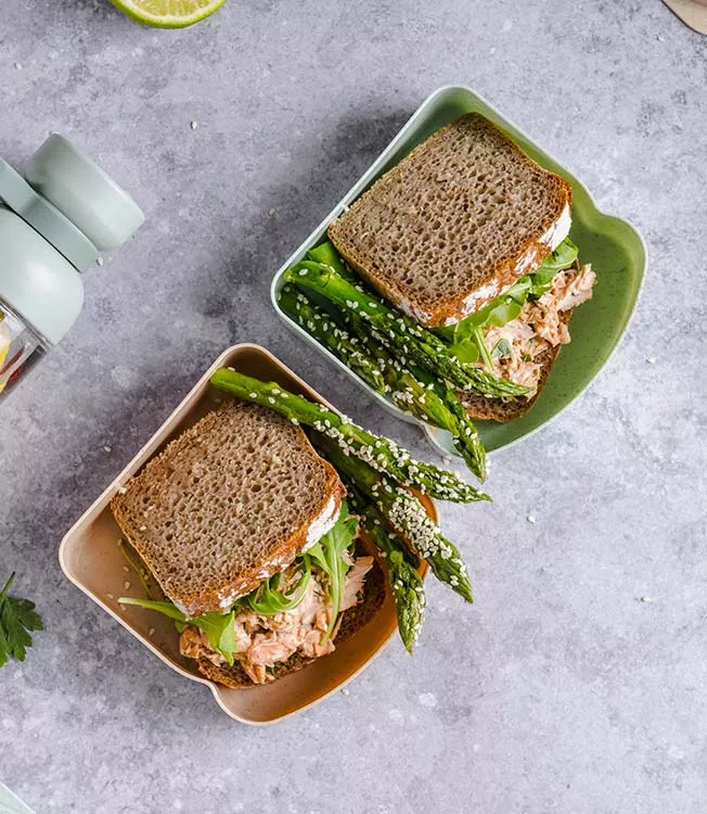 Sandwiches mit Lachspaste