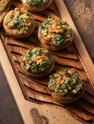 Champignons mit Spinatfüllung