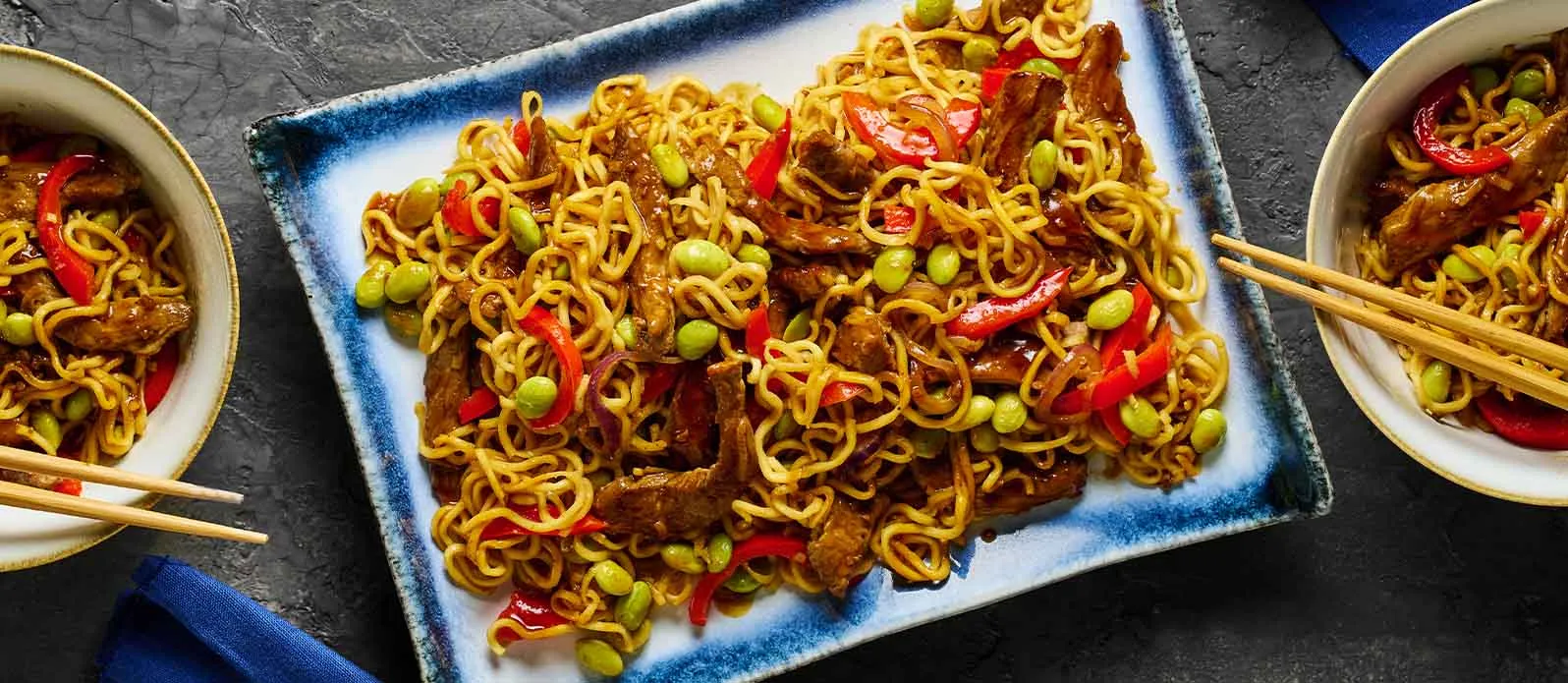 Teriyaki-Nudeln mit Steakstreifen