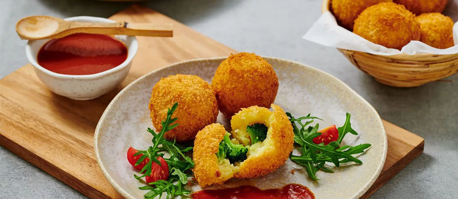 Gemüse-Kroketten mit Tomaten-Sojasauce