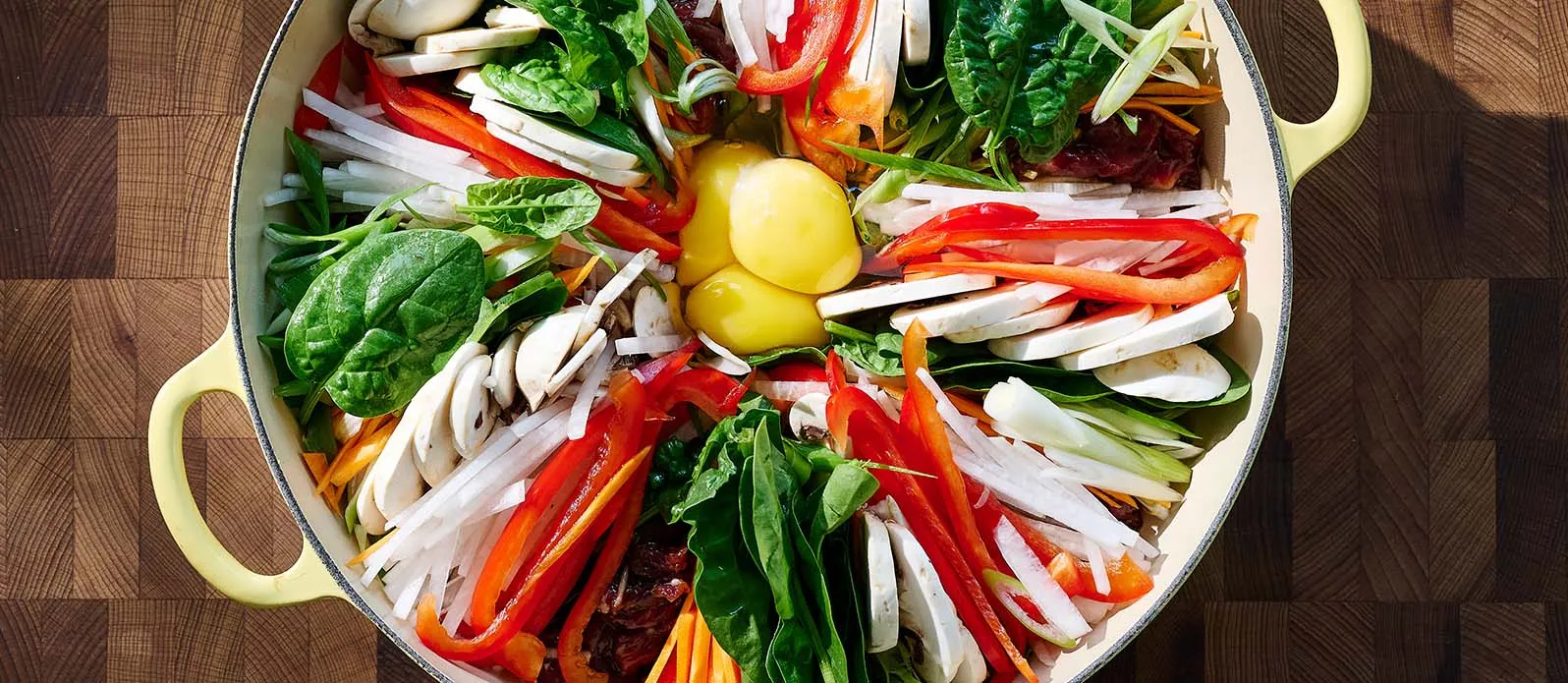 Koreanischer Jeongol Hot Pot „Sukiyaki“