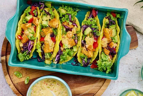 Ananas-Mayo-Dip mit Lachs-Tacos